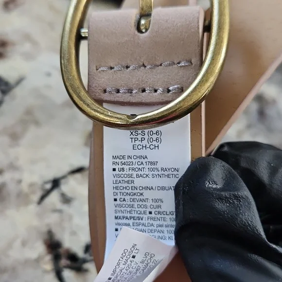 Assorted belts - Picture 2 of 5